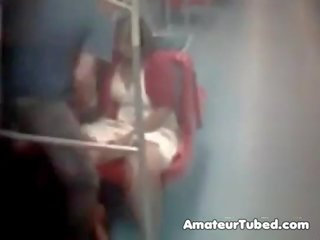 Casal fazendo sexo não trem da cptm