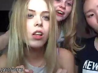 [periscope] trzy lesbijki zrobienie na zewnątrz